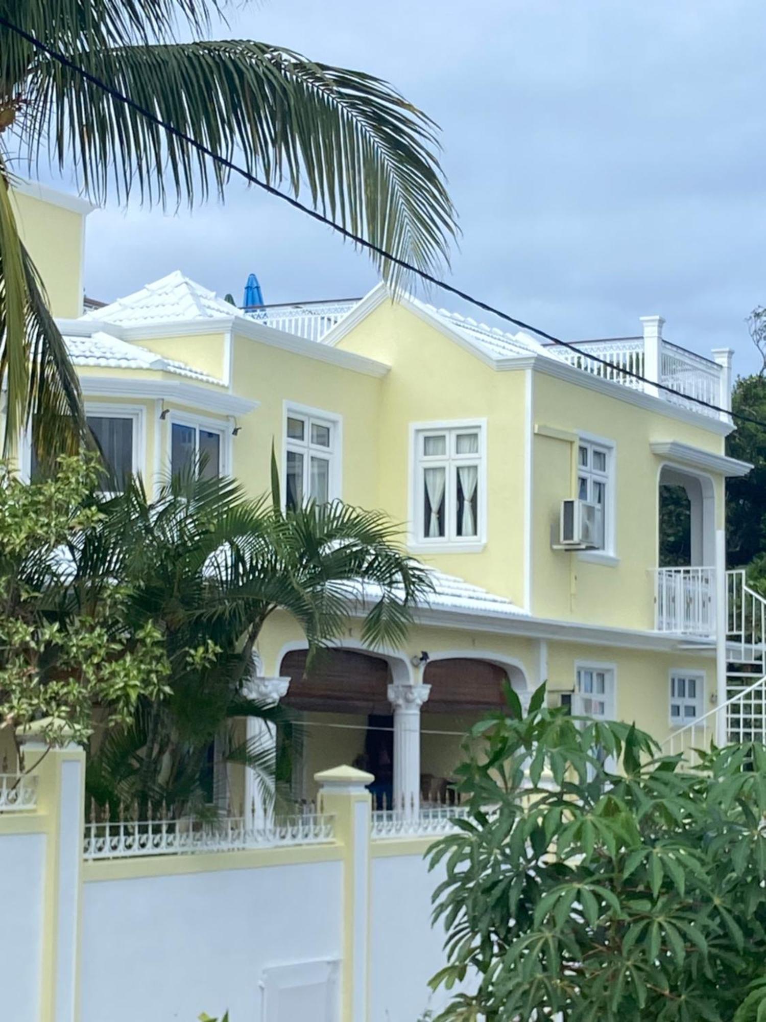 Villa Bella Charming Beachfront Guesthouse 蓝海湾 外观 照片