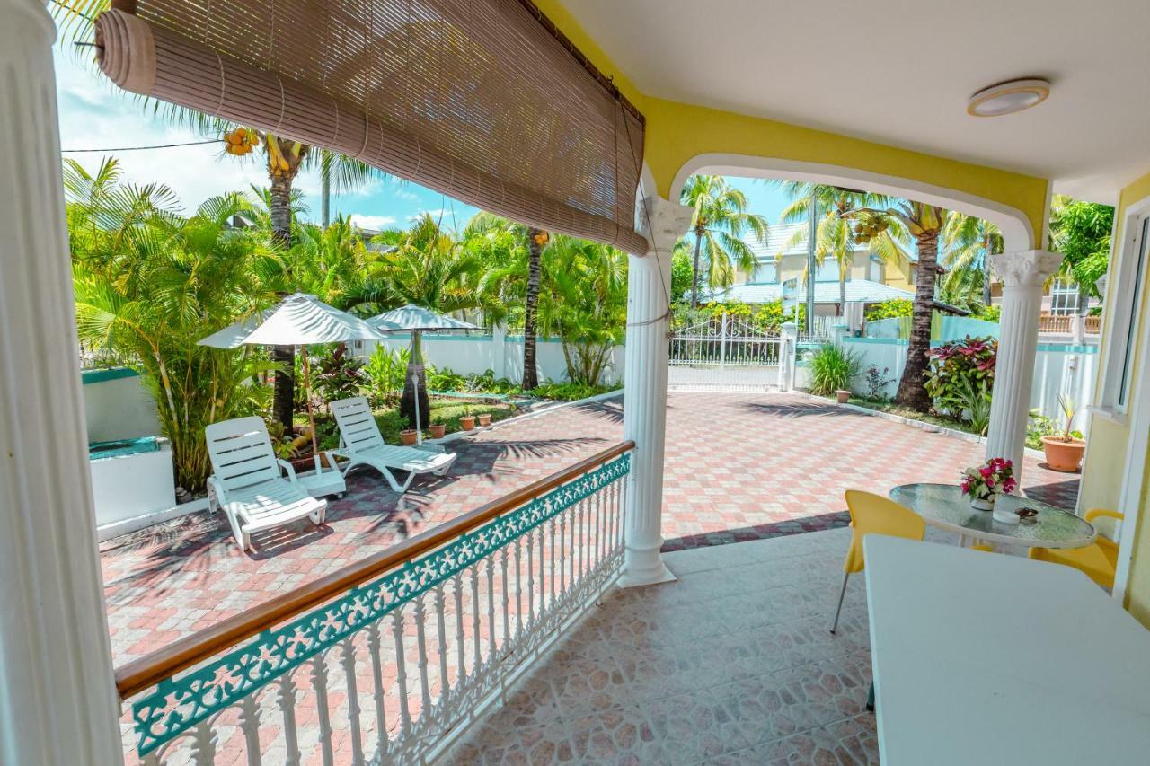 Villa Bella Charming Beachfront Guesthouse 蓝海湾 外观 照片