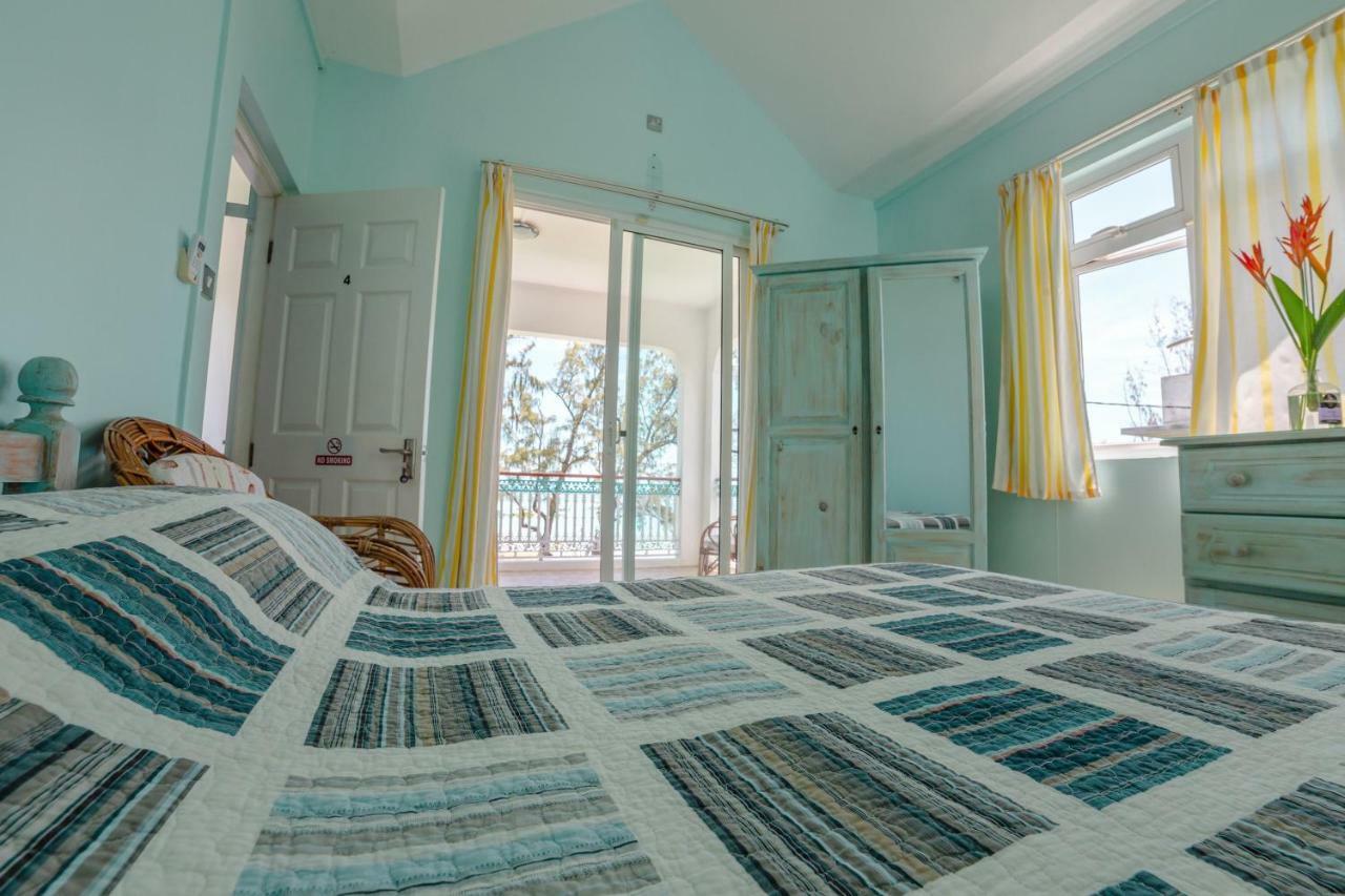 Villa Bella Charming Beachfront Guesthouse 蓝海湾 外观 照片