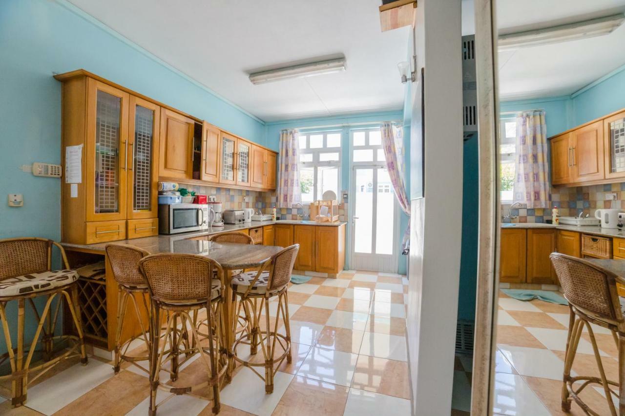 Villa Bella Charming Beachfront Guesthouse 蓝海湾 外观 照片